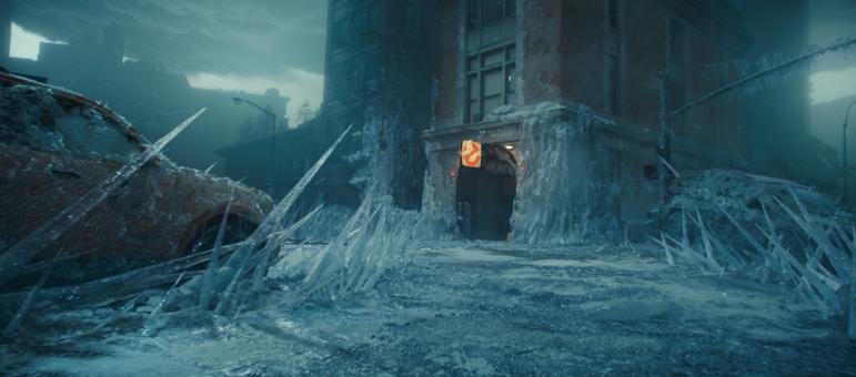In Sony Pictures' GHOSTBUSTERS: FROZEN EMPIRE friert die Feuerwache in New York City ein. © 2023 CTMG, Inc. All Rights Reserved.