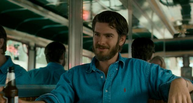 Andrew Garfield als Hank in AFTER THE HUNT von Amazon MGM Studios. Bildnachweis: Mit freundlicher Genehmigung von Amazon MGM Studios© 2025 Amazon Content Services LLC. Alle Rechte vorbehalten.